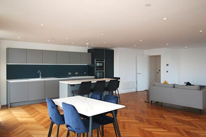 2 Bedroom Apartment To Rent In Deansgate Square, Owen Street Manchester, M15