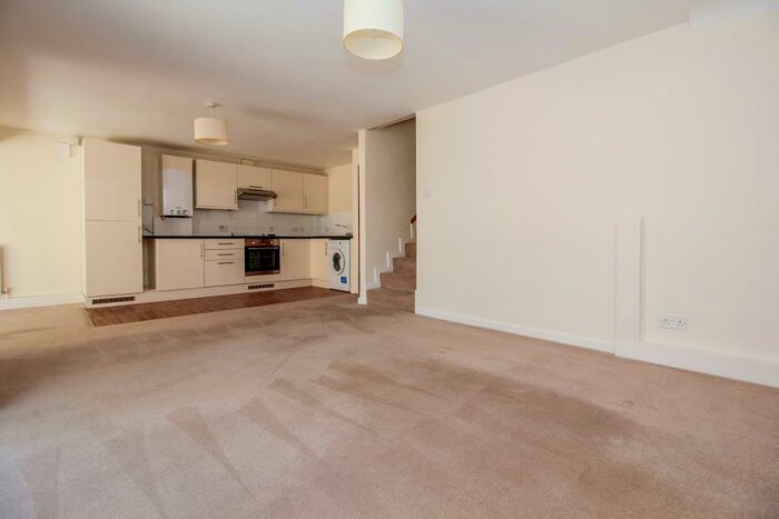 2 Bedroom Apartment To Rent In Brook Street, Oxford, OX1