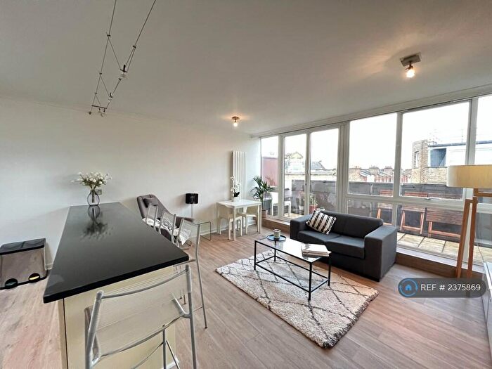 3 Bedroom Maisonette To Rent In Cavaye House, London, SW10