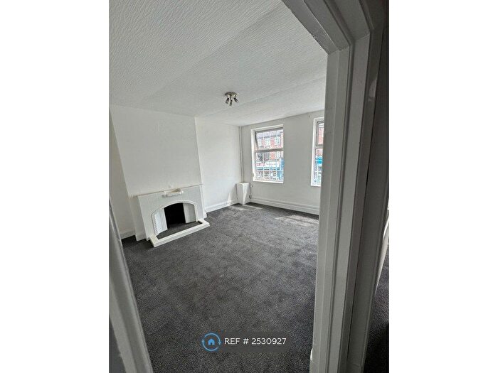 2 Bedroom Flat To Rent In Winchmore Hill Road, London, N14