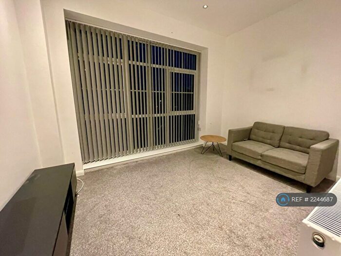 Studio To Rent In Memorial Road, Worsley, Manchester, M28