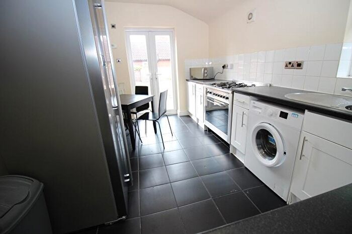 5 Bedroom House To Rent In York Avenue, Lincoln, Lincolnshire, LN1