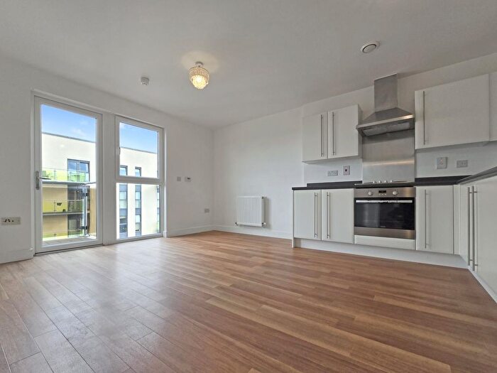 1 Bedroom Flat To Rent In Exeter House, Dagenham, RM8