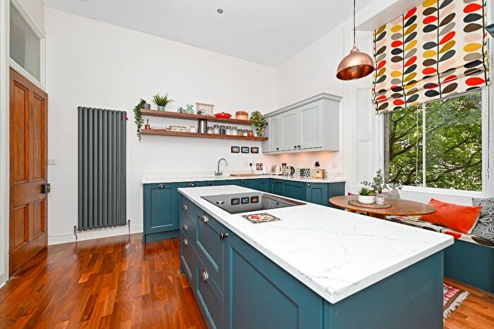 2 Bedroom Flat To Rent In Upper Gilmore Place, Bruntsfield, Edinburgh, EH3