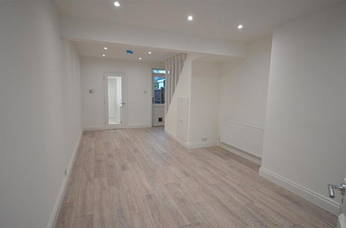 2 Bedroom Terraced House To Rent In Brighton Road, Watford, WD24