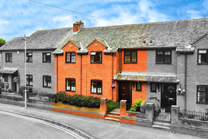 4 Bedroom Town House For Sale In Brook Street, Rearsby, LE7