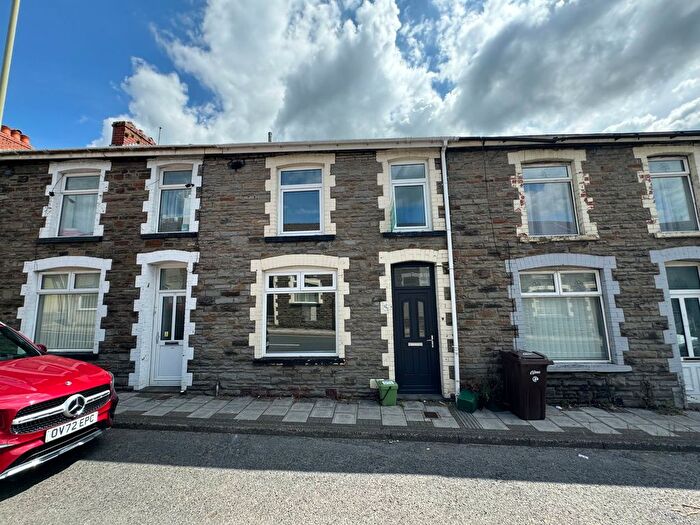 3 Bedroom Terraced House To Rent In Park Place, Bargoed, CF81