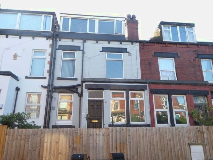 3 Bedroom Property To Rent In Vinery Mount, East End Park, LS9