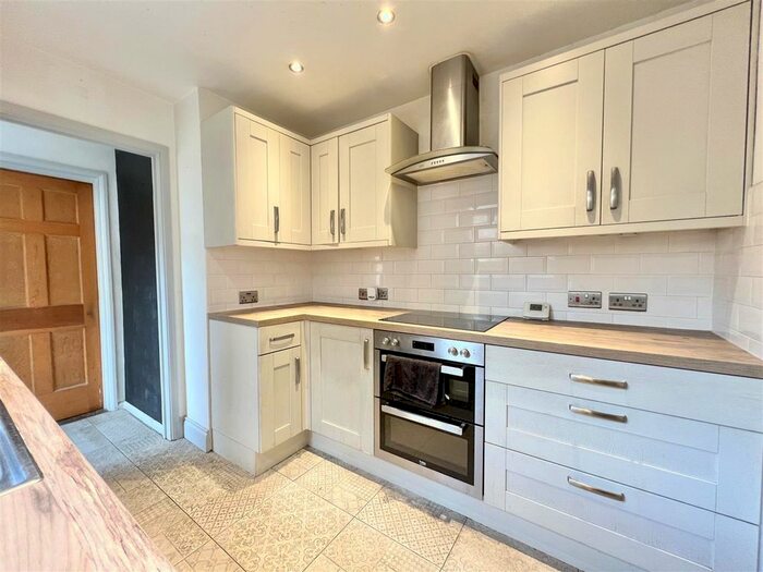 3 Bedroom Semi-Detached House To Rent In Wherstead Road, Ipswich, IP2