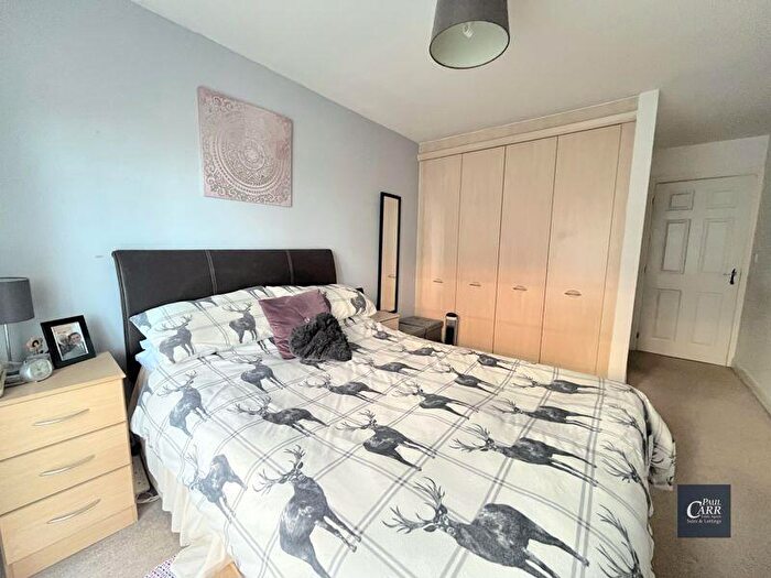 2 Bedroom Flat For Sale In Grange Drive, Streetly, Sutton Coldfield, B74