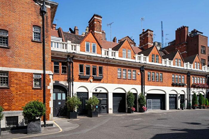 2 Bedroom Flat For Sale In Balfour Mews, London, W1K
