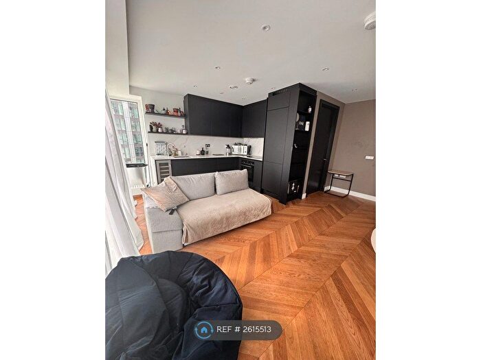 1 Bedroom Flat To Rent In Hennessey Apartments, Woolwich, SE18