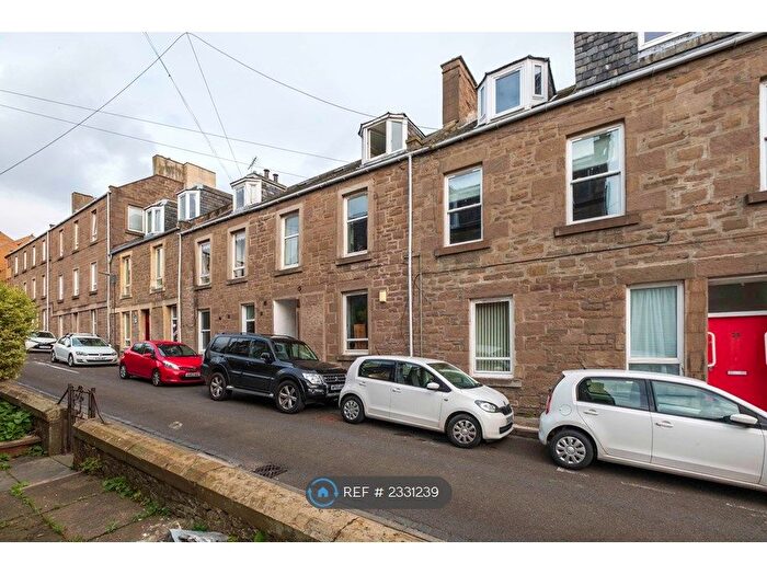 2 Bedroom Maisonette To Rent In Thomson Street, Dundee, DD1