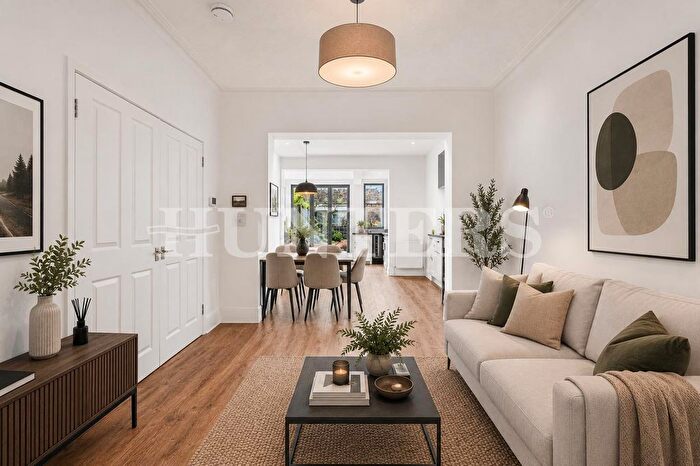 4 Bedroom Property For Sale In St. Margarets Road, London, N17