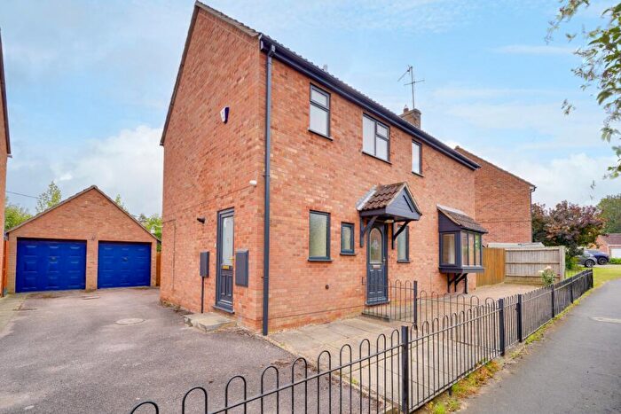 4 Bedroom Detached House For Sale In Hill Rise, St Ives, Cambridge, PE27