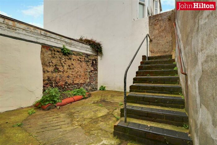 6 Bedroom End Of Terrace House To Rent In Park Crescent Terrace, Brighton, BN2