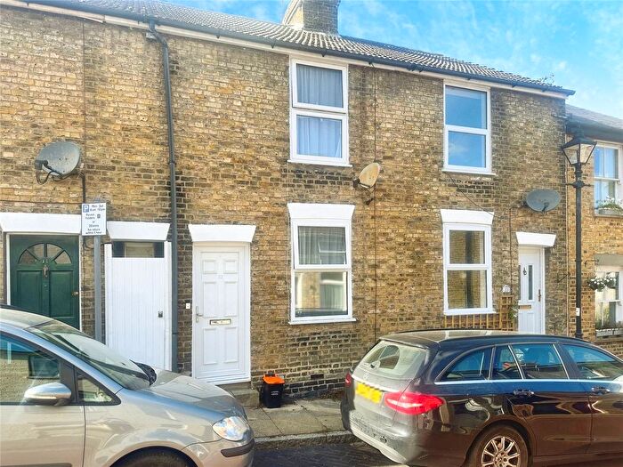 2 Bedroom Terraced House To Rent In Fielding Street, Faversham, Kent, ME13