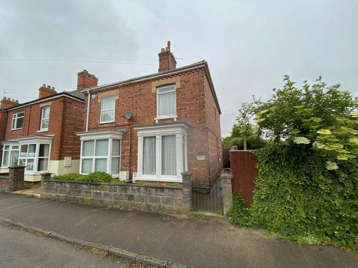 2 Bedroom Semi-Detached House To Rent In South Parade, Spalding, PE11