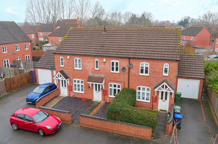 2 Bedroom Terraced House For Sale In Lee Meadowe, Warwick, Warwickshire, CV34