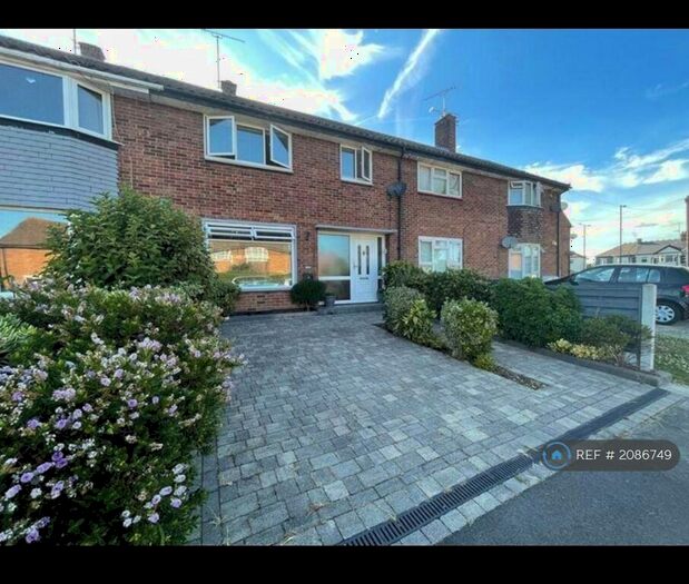3 Bedroom Terraced House To Rent In Mendip Crescent, Westcliff-On-Sea, SS0