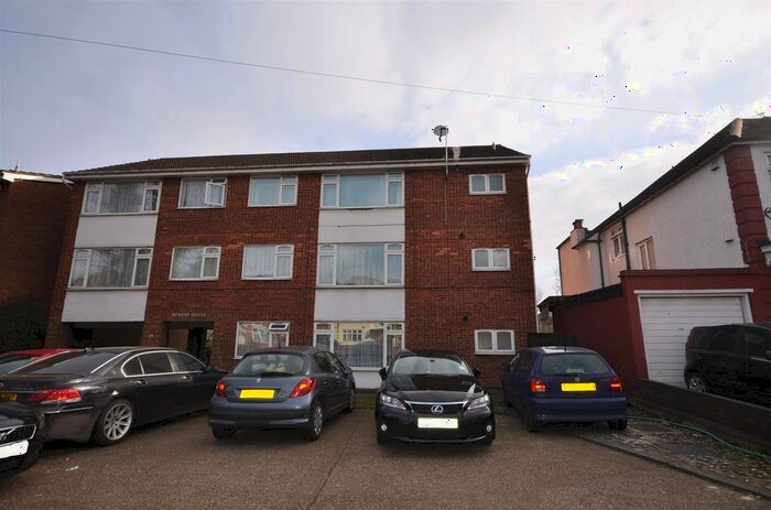 1 Bedroom Flat To Rent In Mendip House, Kenton Road, Harrow, HA3