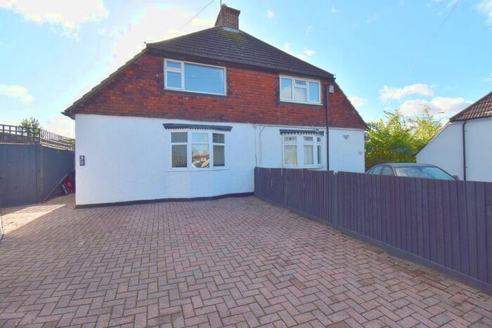 2 Bedroom Semi-Detached House To Rent In Hill Rise Dartford, DA2