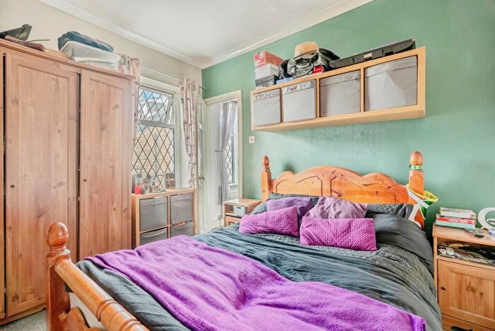 2 Bedroom Terraced House For Sale In Cross Street, Worsthorne, Burnley, Lancashire, BB10