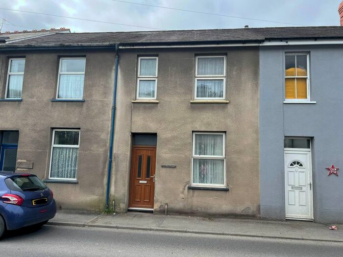 3 Bedroom Property To Rent In Llys Meurig, Llanbadarn Fawr, Aberystwyth, SY23