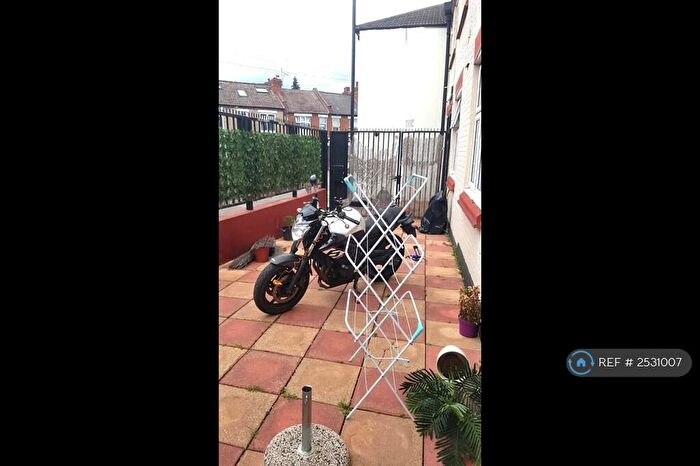 2 Bedroom Flat To Rent In Topper House, London, N4