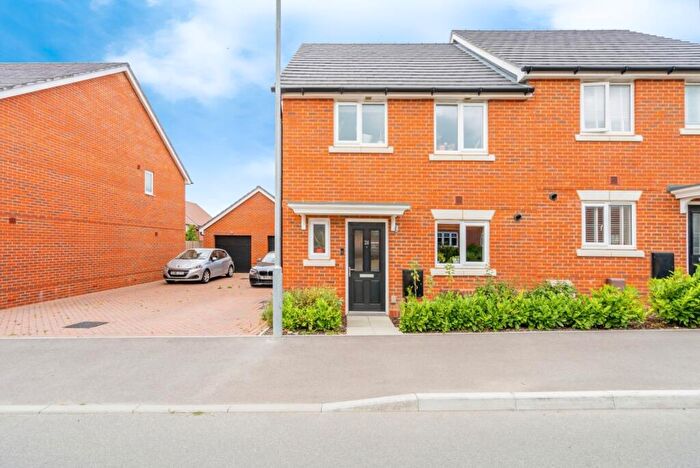 3 Bedroom Semi-Detached House For Sale In Gobey Drive, West Broyle, Chichester, West Sussex, PO19