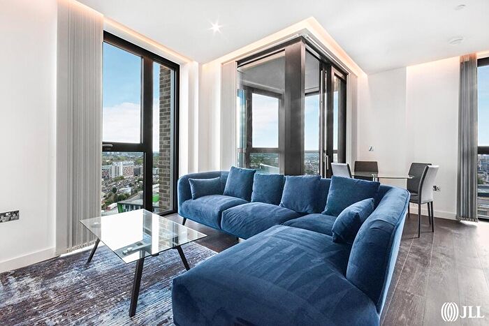 2 Bedroom Apartment For Sale In The Residence London, SW11