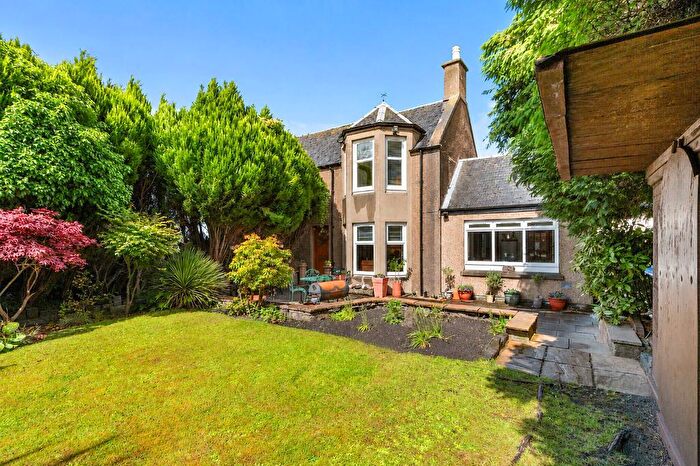 2 Bedroom Semi Detached House For Sale In Main Street, Bainsford, Falkirk, FK2