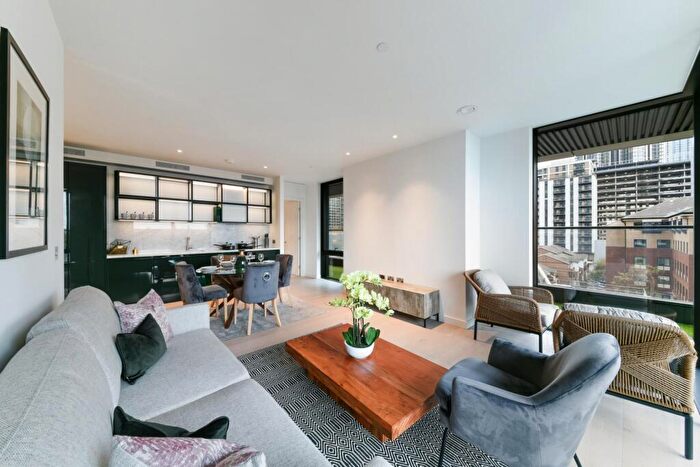 2 Bedroom Apartment To Rent In Bagshaw Building, Wards Place, London, E14