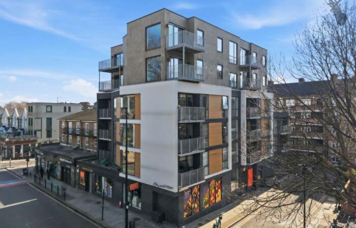 2 Bedroom Apartment For Sale In Hackney Road, Shoreditch, E2