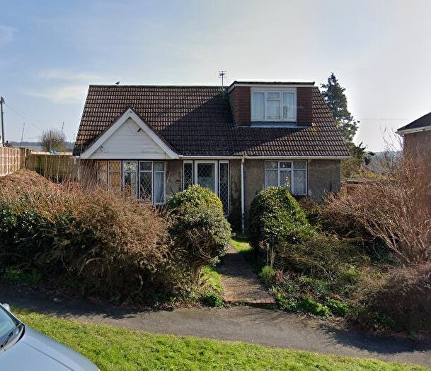 3 Bedroom Detached Bungalow For Sale In Sanyhils Avenue, Brighton, East Sussex, BN1