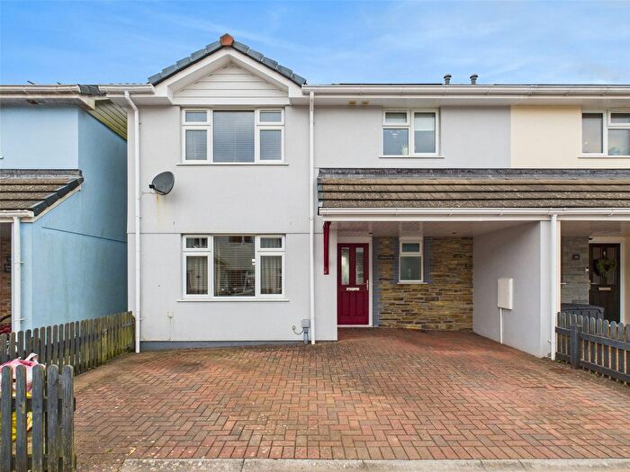 3 Bedroom End Of Terrace House For Sale In Charlottes Way, Delabole, PL33