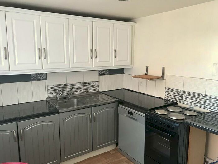 1 Bedroom Flat To Rent In New Bridge Road, Hull, HU9