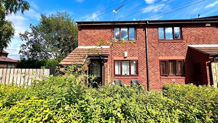 1 Bedroom Flat To Rent In Heron Grove, Alwoodley, Leeds, LS17