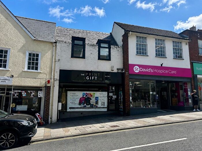 2 Bedroom Property To Rent In High Street, Chepstow, NP16
