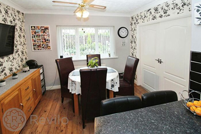 2 Bedroom Semi-Detached House For Sale In Cliff Hill Road, Shaw, OL2