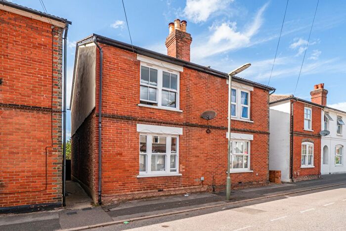 2 Bedroom Semi Detached House For Sale In Springfield Road, Guildford, GU1
