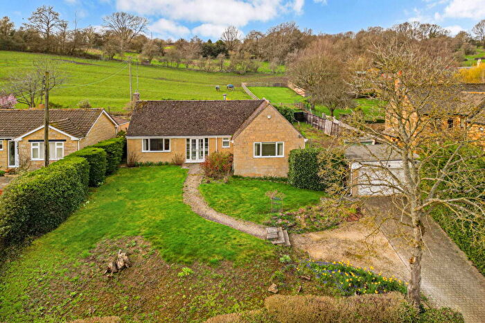3 Bedroom Detached Bungalow For Sale In Upper Brailes, Banbury, OX15