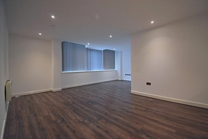 2 Bedroom Flat To Rent In Churchill Way, Basingstoke, RG21