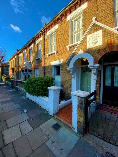 2 Bedroom House To Rent In Sabine Road, London, SW11