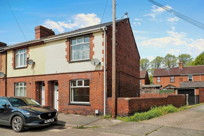 2 Bedroom End Of Terrace House To Rent In School Street, Cudworth, Barnsley, South Yorkshire, S72