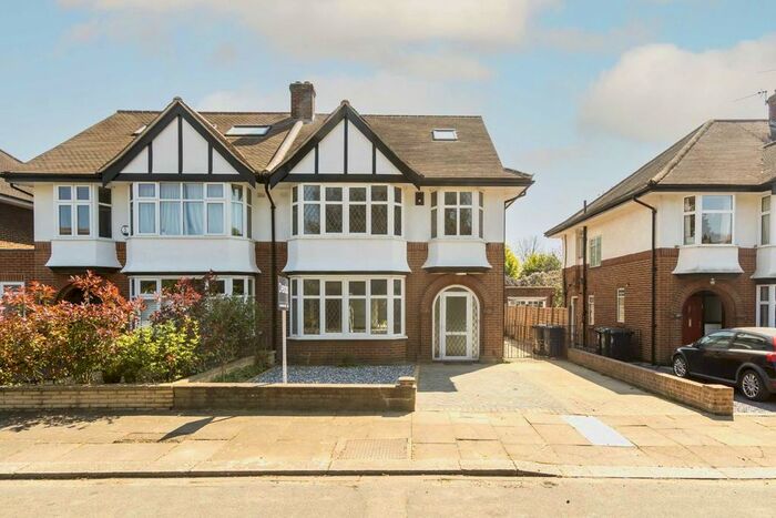 5 Bedroom Semi-Detached House To Rent In Delamere Road, London, W5