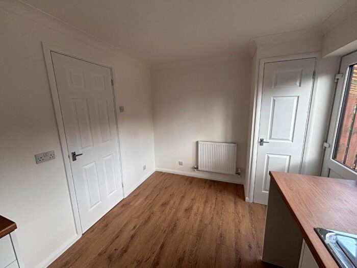 2 Bedroom End Of Terrace House To Rent In Pennycress Way, Newport Pagnell, MK16