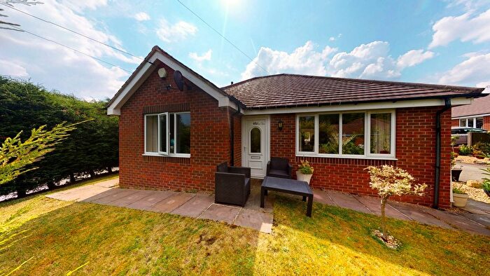 2 Bedroom Detached Bungalow For Sale In Main Road, Morton, DE55