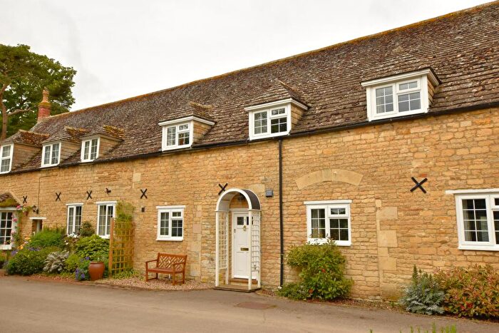 3 Bedroom Barn Conversion For Sale In Tixover Grange, Tixover, Stamford, PE9