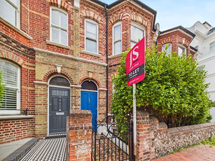 3 Bedroom Terraced House To Rent In York Road, Worthing, BN11